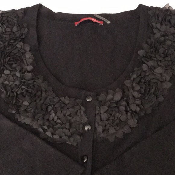 Women’s Sweater - Picture 4 of 4